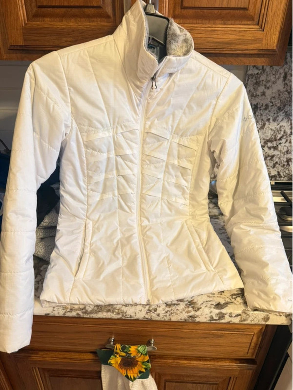 Columbia white puffer jacket Omni heat XS